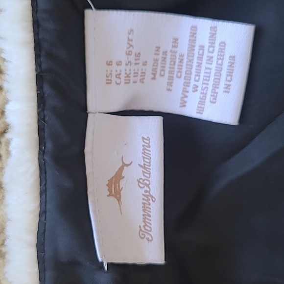 Tommy Bahama White Faux Fur Vest with Red Velvet Ribbon - Size 6 - Picture 6 of 7